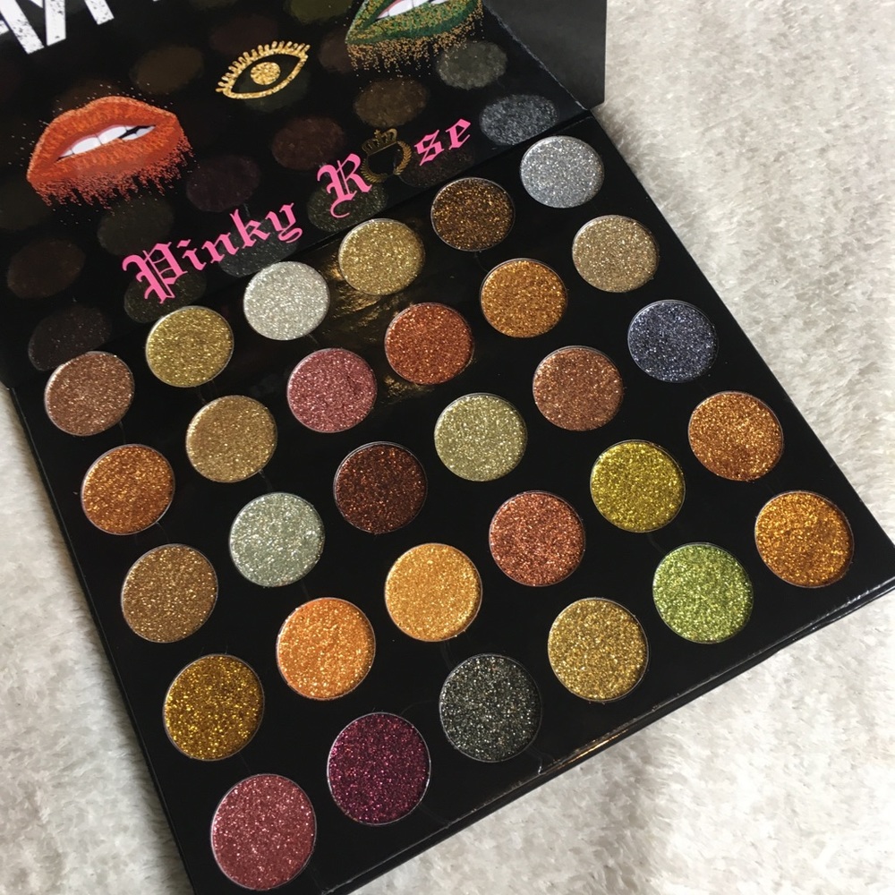 Pinky Rose Hypnotize Glitter Eyeshadow Palette